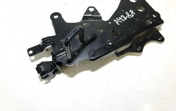 BMW X5 E53 Seat back rest lock catch 7059615