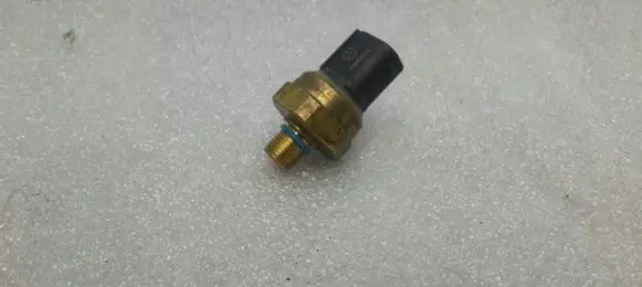 Fuel pressure sensor