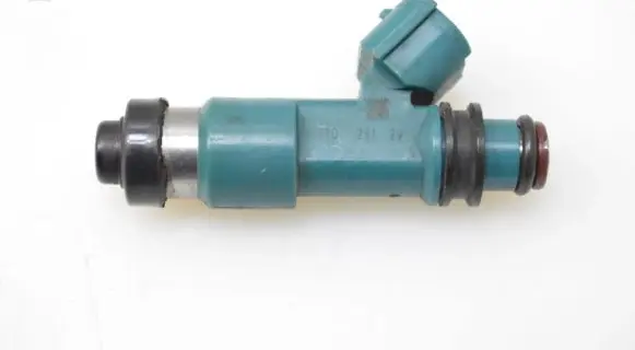 Subaru Legacy Fuel injector 181023129