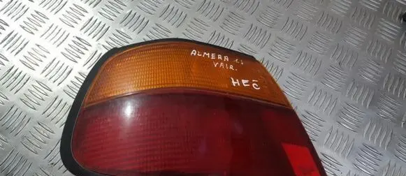 Nissan Almera Rear/tail lights