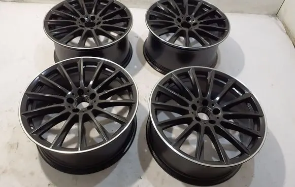 R20 alloy rim