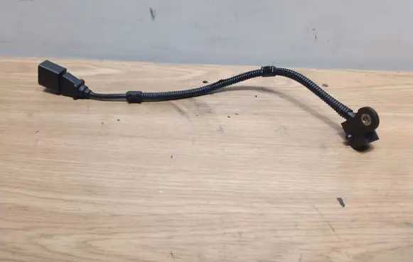 Volkswagen Caddy Camshaft position sensor 9805940
