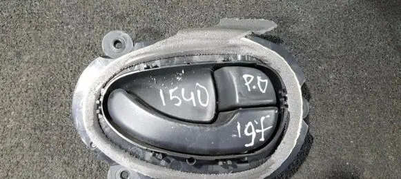 Peugeot 406 Front door interior handle
