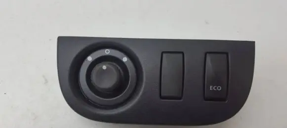 Dacia Sandero Wing mirror switch 684937116R
