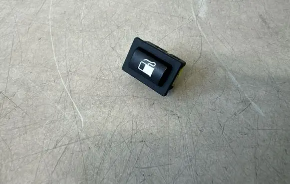BMW X5 F15 Fuel tank opening switch 9384685