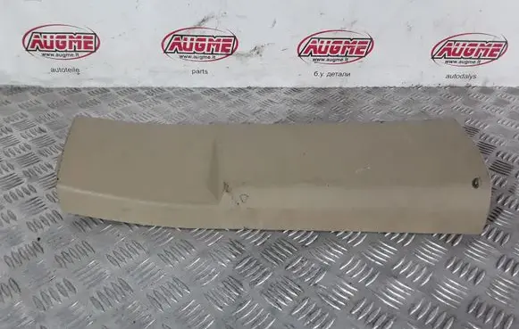 (B) pillar trim (bottom)