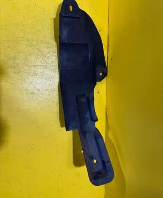Ford Focus Battery tray heat shield 3M516775A