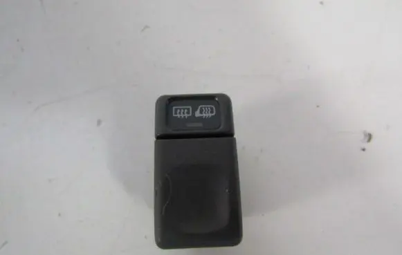 Volvo S70 V70 V70 XC Windscreen/window heater switch 9162952