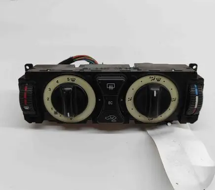 Mercedes-Benz SLK R170 Interior fan control switch A1708300685