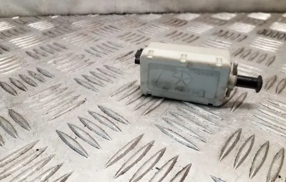 Dodge Nitro Brake pedal sensor switch 56045043A