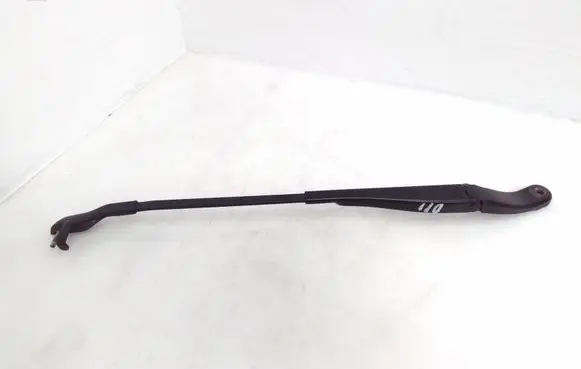 Mercedes-Benz S W221 Front wiper blade arm A2218200344