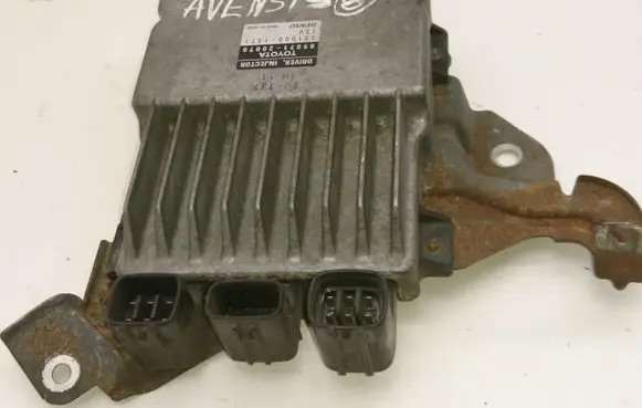 Toyota Avensis T250 Fuel injection control unit/module 8987120070 1310001371