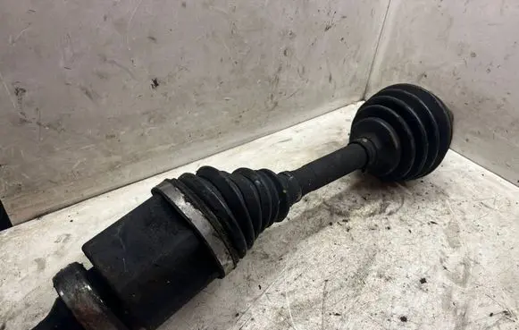 Land Rover Freelander 2 - LR2 Front driveshaft 