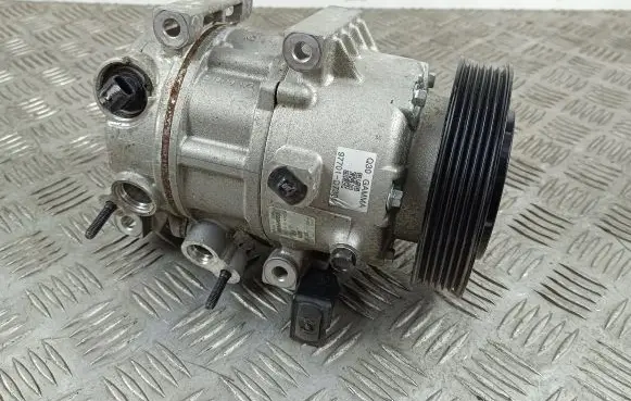 Hyundai Tucson LM Air conditioning (A/C) compressor (pump) 97701D7300