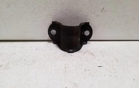 Volvo XC60 Sway bar bush bracket, rear 