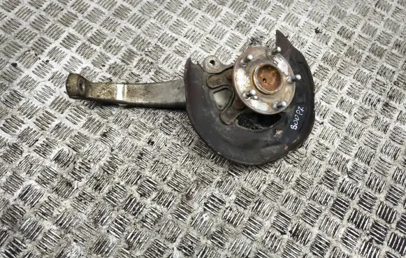 Lexus IS 220D-250-350 Front wheel hub