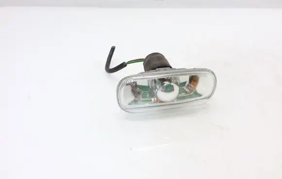 Audi A4 S4 B7 8E 8H Front fender indicator light 8E0949127