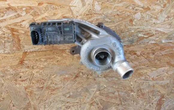 Jaguar XF Turbo AX20-6K682-CB