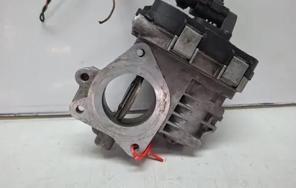 Opel Astra H Throttle body valve S27612301 48CPD4