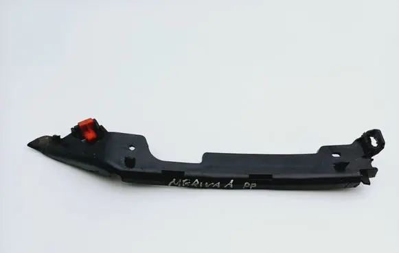 Opel Meriva A Front bumper mounting bracket 93393092
