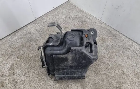 BMW X5 F15 AdBlue liquid reservoir 0016224910 7295653 1021743