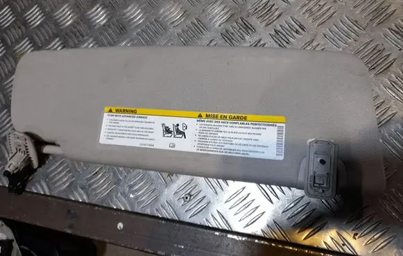 Chrysler Pacifica Sun visor 5RH21TRMAA