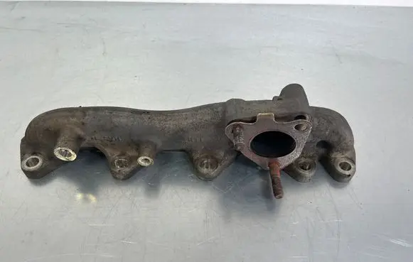 Hyundai Santa Fe Exhaust manifold