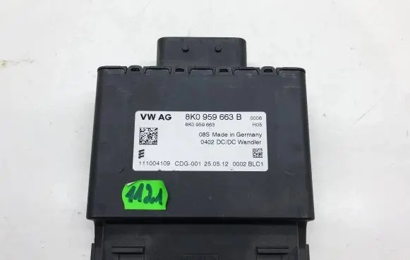 Volkswagen Touareg II Voltage converter/converter module 8K0959663B 111004109 8K0959663