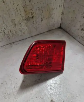 Subaru Legacy Tailgate rear/tail lights 42220071