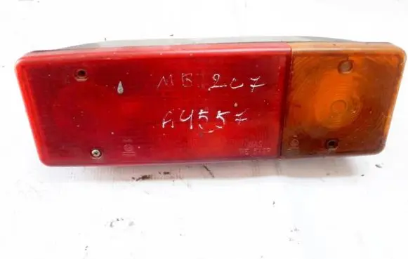 Mercedes-Benz 207 310 Rear/tail lights