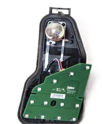 Nissan Qashqai Tail light bulb cover holder 89503244