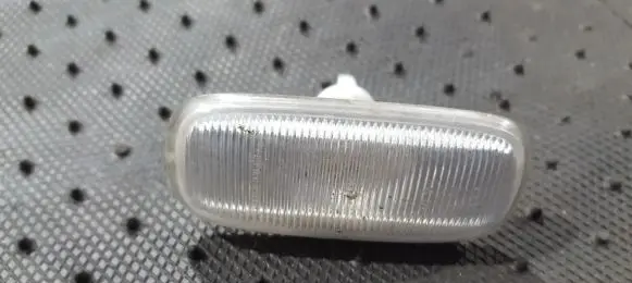 Audi A6 S6 C5 4B Front fender indicator light 4B0949127