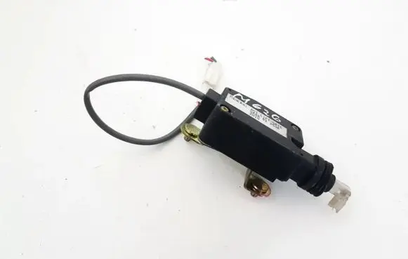 Mazda 626 Central locking motor ga8a62350a