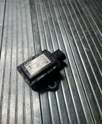 Audi A6 S6 C6 4F ESP acceleration yaw rate sensor 4F0907637