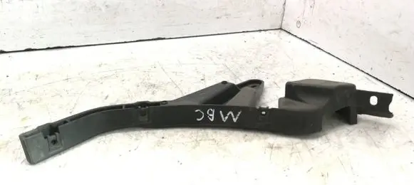 Audi A2 Front bumper mounting bracket 8Z0854730