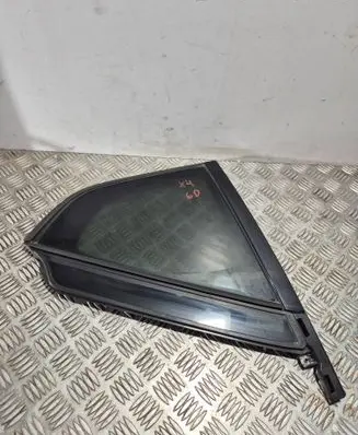Volvo XC40 Rear vent window glass 32244806