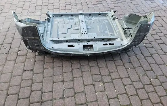 Opel Zafira C Side car body part 