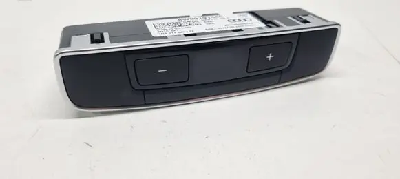 Audi Q4 Sportback e-tron Climate control unit 8W0919158C 8W0919158CSWI