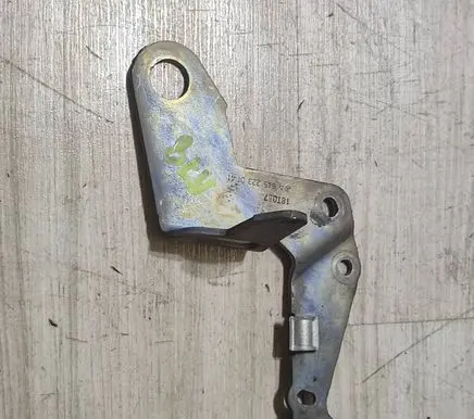 Mercedes-Benz CLA C117 X117 W117 Engine mounting bracket A6452230141