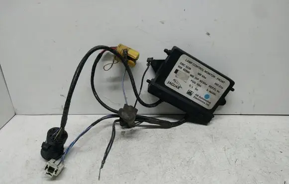 Jaguar XJ SERIE 3 Light module LCM DBC5238 90882886