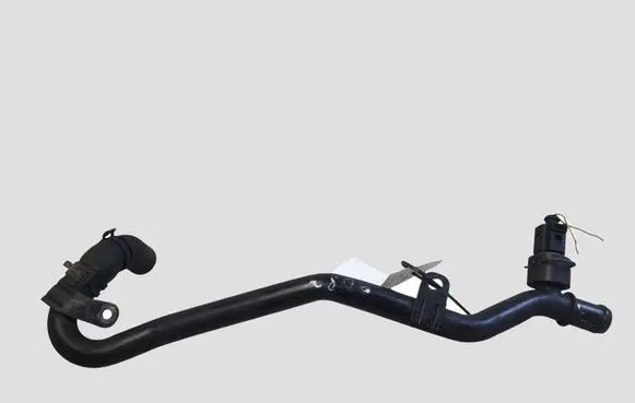 Volkswagen PASSAT B6 Engine coolant pipe/hose 5N0121065