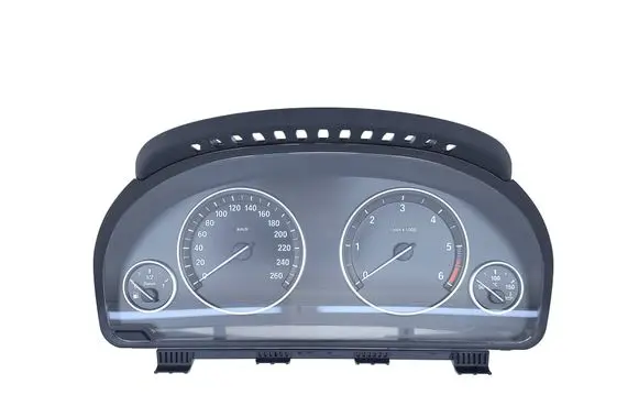 BMW 5 F10 F11 Speedometer (instrument cluster) 9364607 267634004 2676340
