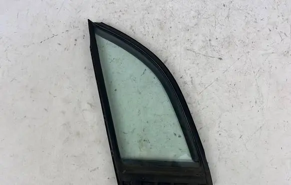 Toyota Mirai Front door vent window glass four-door 6821562010 68215-62010