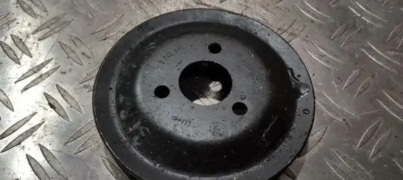 BMW 3 E36 Power steering pump pulley 2243683