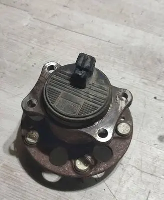 Hyundai Kona I Rear wheel hub