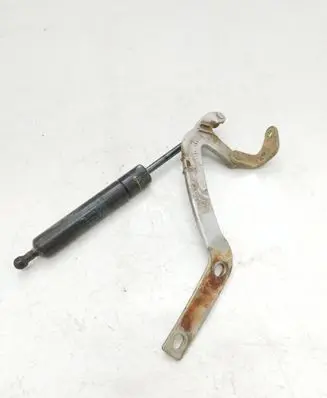 Mercedes-Benz E W210 Tailgate/trunk/boot hinge