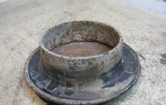 Volkswagen Golf III Coil spring/strut mount 