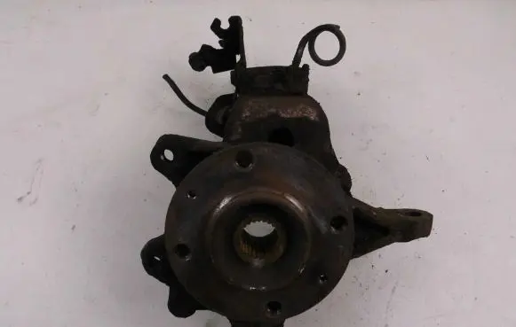 Citroen Xantia Front wheel hub spindle knuckle