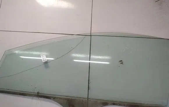 Mazda 2 Front door window glass four-door AS2