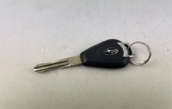 Subaru Legacy Ignition key/card 